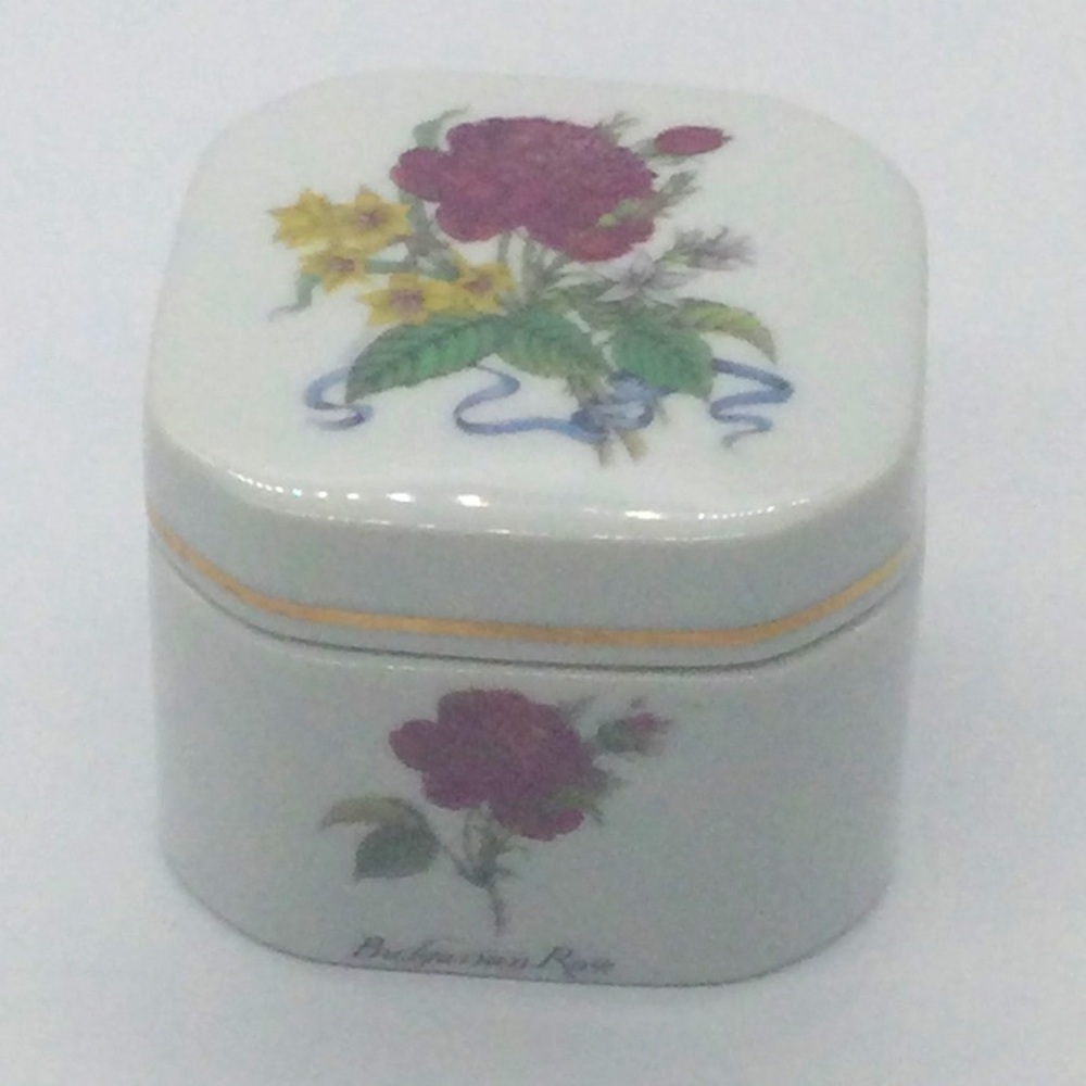 Vintage floral rose porcelain vanity jar trinket‎ box Japan Bulgarian powder